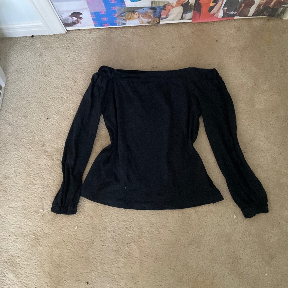 Aritzia top